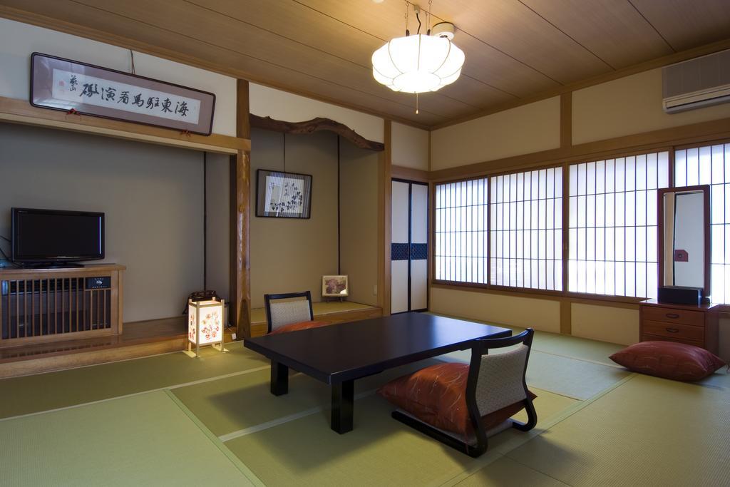 Ekinariya Ryokan Кусацу Стая снимка